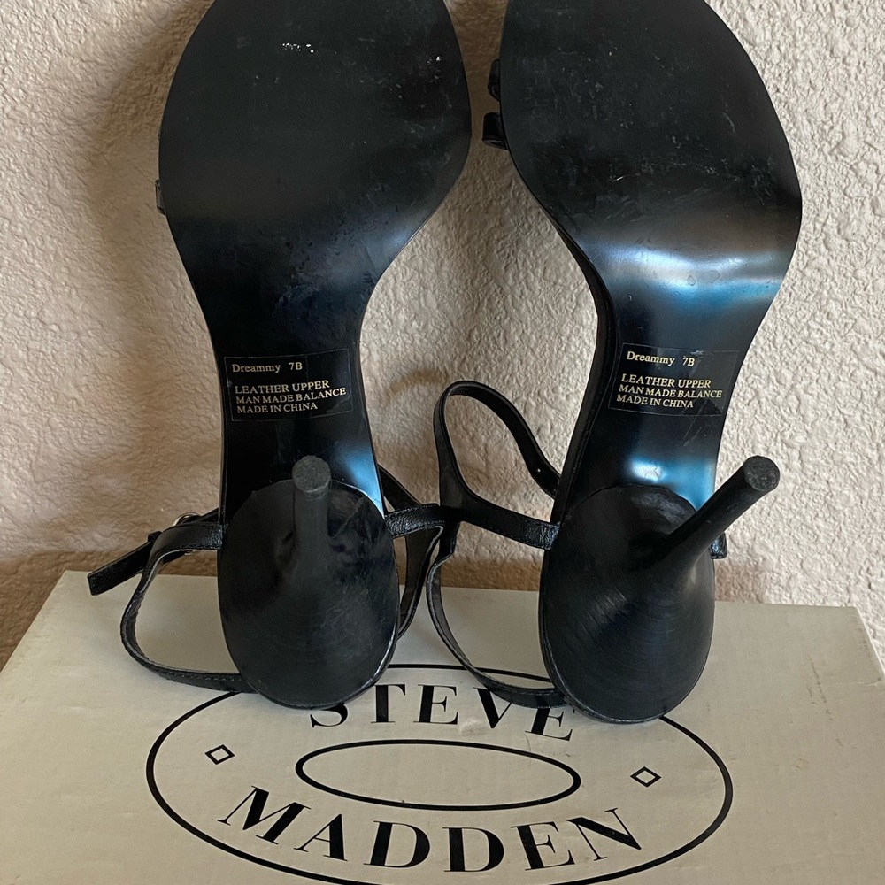 Y2K Steve Madden Black Strappy Sandal Heels size 7 - Picture 6 of 11